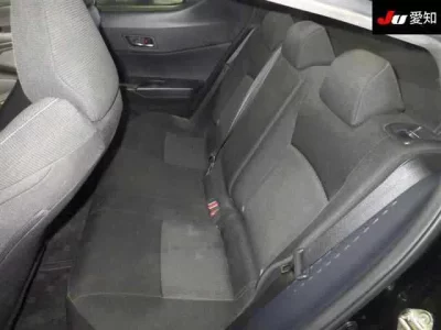 Toyota C-HR  с аукциона в Японии