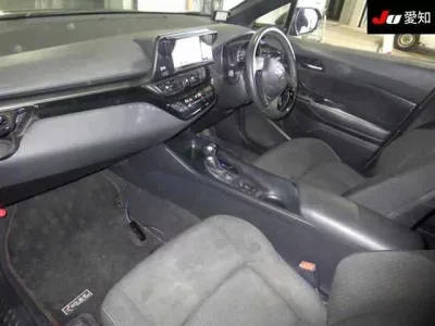 Toyota C-HR  с аукциона в Японии