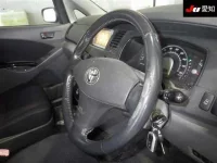 Toyota ISIS лот № 30390 оценка 3.5  с аукциона в Японии 4