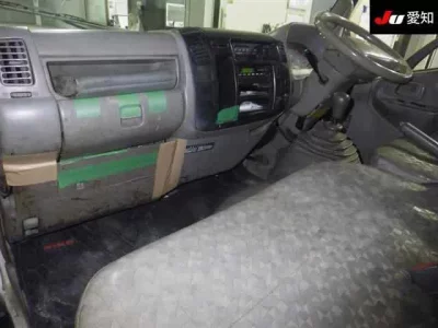 Hino DUTRO  с аукциона в Японии
