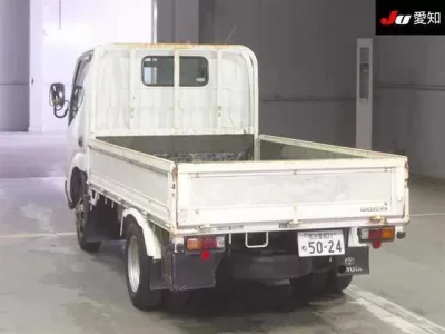 Toyota DYNA  с аукциона в Японии