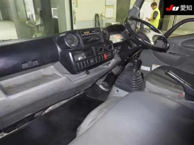Hino DUTRO  с аукциона в Японии