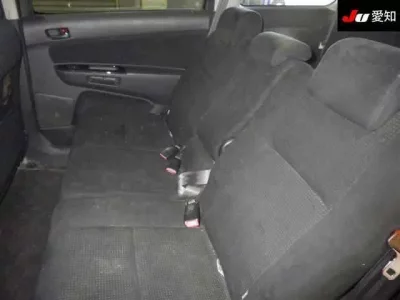 Toyota WISH  с аукциона в Японии