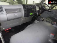 Toyota DYNA лот № 7106 оценка 3  с аукциона в Японии 2