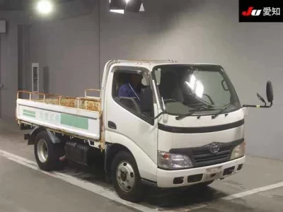 Toyota DYNA  с аукциона в Японии