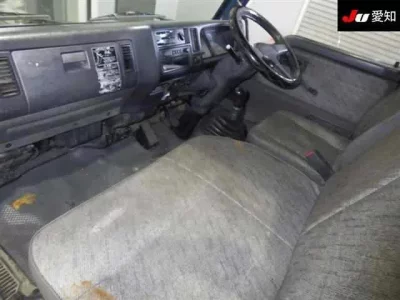 Mazda TITAN  с аукциона в Японии