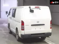 Toyota HIACE VAN лот № 7122 оценка R  с аукциона в Японии 1