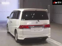 Honda STEP WAGON лот № 30363 оценка 3.5  с аукциона в Японии 1