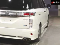 Nissan ELGRAND лот № 30399 оценка R  с аукциона в Японии 7