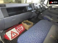 Mitsubishi CANTER лот № 8005 оценка R  с аукциона в Японии 2