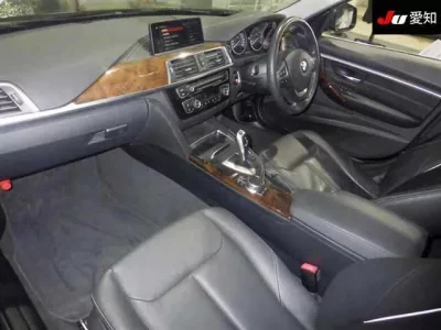 BMW 3-Series  с аукциона в Японии