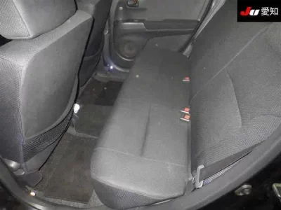 Toyota BB  с аукциона в Японии