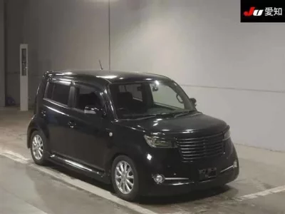 Toyota BB  с аукциона в Японии