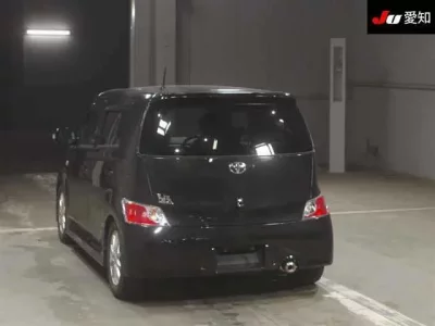Toyota BB  с аукциона в Японии