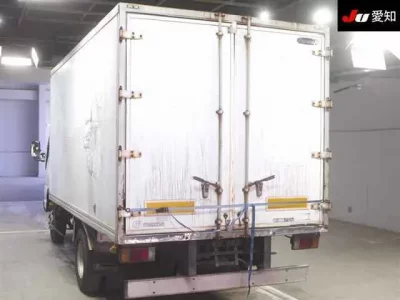 Mazda TITAN  с аукциона в Японии