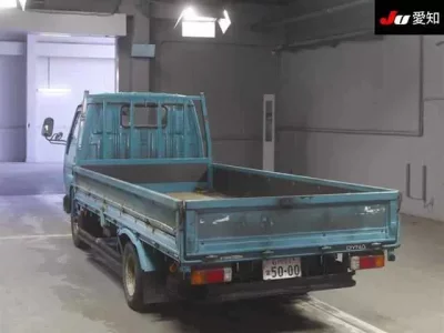 Toyota DYNA  с аукциона в Японии