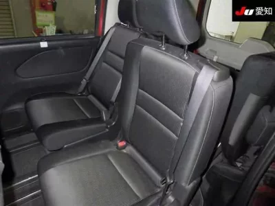 Nissan SERENA  с аукциона в Японии