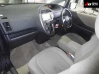 Toyota RACTIS лот № 30548 оценка 3.5  с аукциона в Японии 2