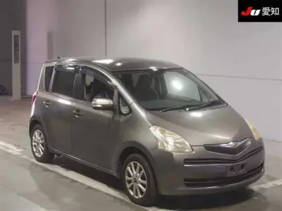 Toyota RACTIS  с аукциона в Японии