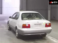 Toyota CAMRY лот № 30578 оценка 3.5  с аукциона в Японии 1