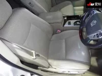 Toyota CROWN лот № 30573 оценка 3.5  с аукциона в Японии 5