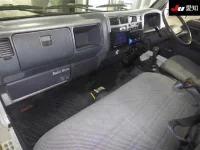 Toyota DYNA лот № 8052 оценка 3  с аукциона в Японии 2