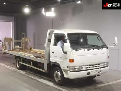 Toyota DYNA  с аукциона в Японии