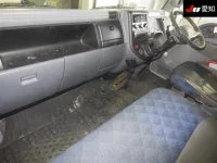 Mitsubishi CANTER лот № 8050 оценка 3  с аукциона в Японии 2
