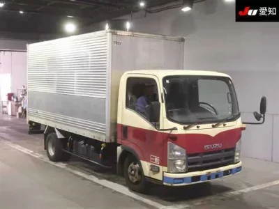 Isuzu ELF