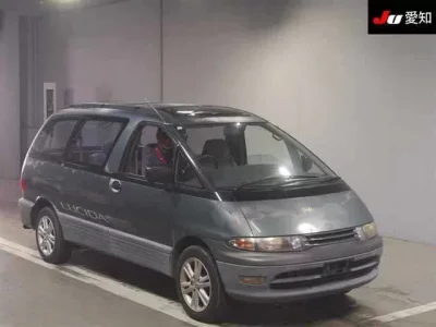 Toyota ESTIMA  с аукциона в Японии