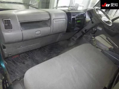 Hino DUTRO  с аукциона в Японии