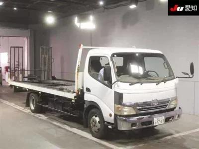 Toyota DYNA  с аукциона в Японии