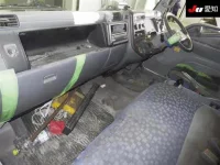 Mitsubishi CANTER лот № 8075 оценка 3  с аукциона в Японии 2