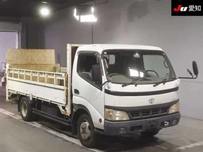 Toyota DYNA  с аукциона в Японии