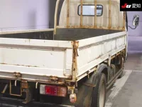 Toyota DYNA лот № 8080 оценка 3  с аукциона в Японии 7