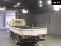 Toyota DYNA лот № 8080 оценка 3  с аукциона в Японии 1