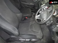 Honda FIT лот № 30584 оценка 3.5  с аукциона в Японии 5