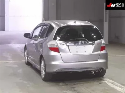 Honda FIT  с аукциона в Японии