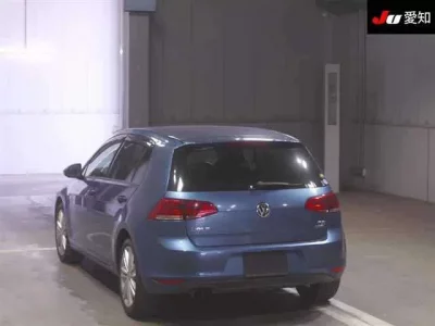 Volkswagen GOLF  с аукциона в Японии