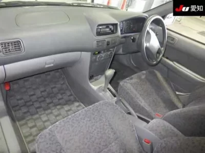 Toyota COROLLA  с аукциона в Японии