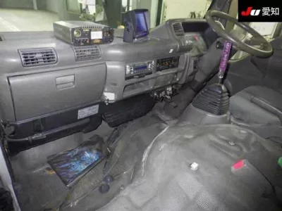 Isuzu ELF  с аукциона в Японии