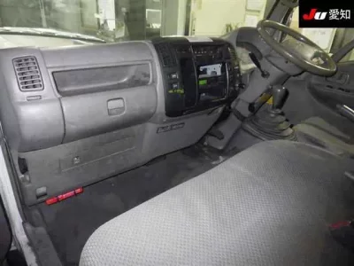Hino DUTRO  с аукциона в Японии