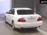 Toyota CROWN лот № 30704 оценка 3.5  с аукциона в Японии 1