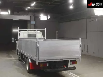 Hino DUTRO  с аукциона в Японии