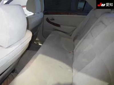 Toyota CROWN  с аукциона в Японии