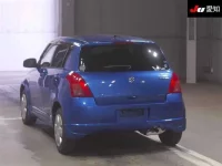 Suzuki SWIFT лот № 30677 оценка 4  с аукциона в Японии 1