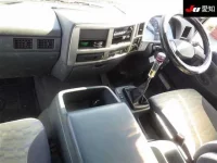 Nissan CONDOR лот № 8534 оценка 3.5  с аукциона в Японии 2