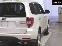 Subaru FORESTER лот № 30702 оценка 4  с аукциона в Японии 7