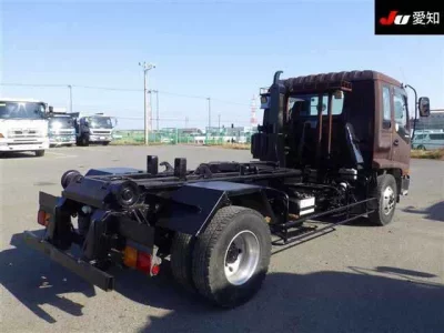 Isuzu FORWARD  с аукциона в Японии