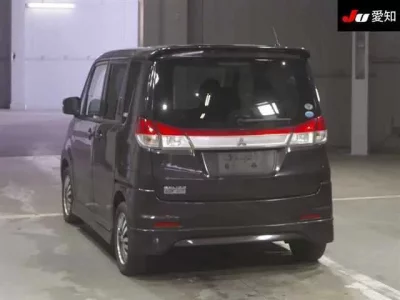 Mitsubishi DELICA D2